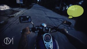 Entre trasnochados y cascos defectuosos